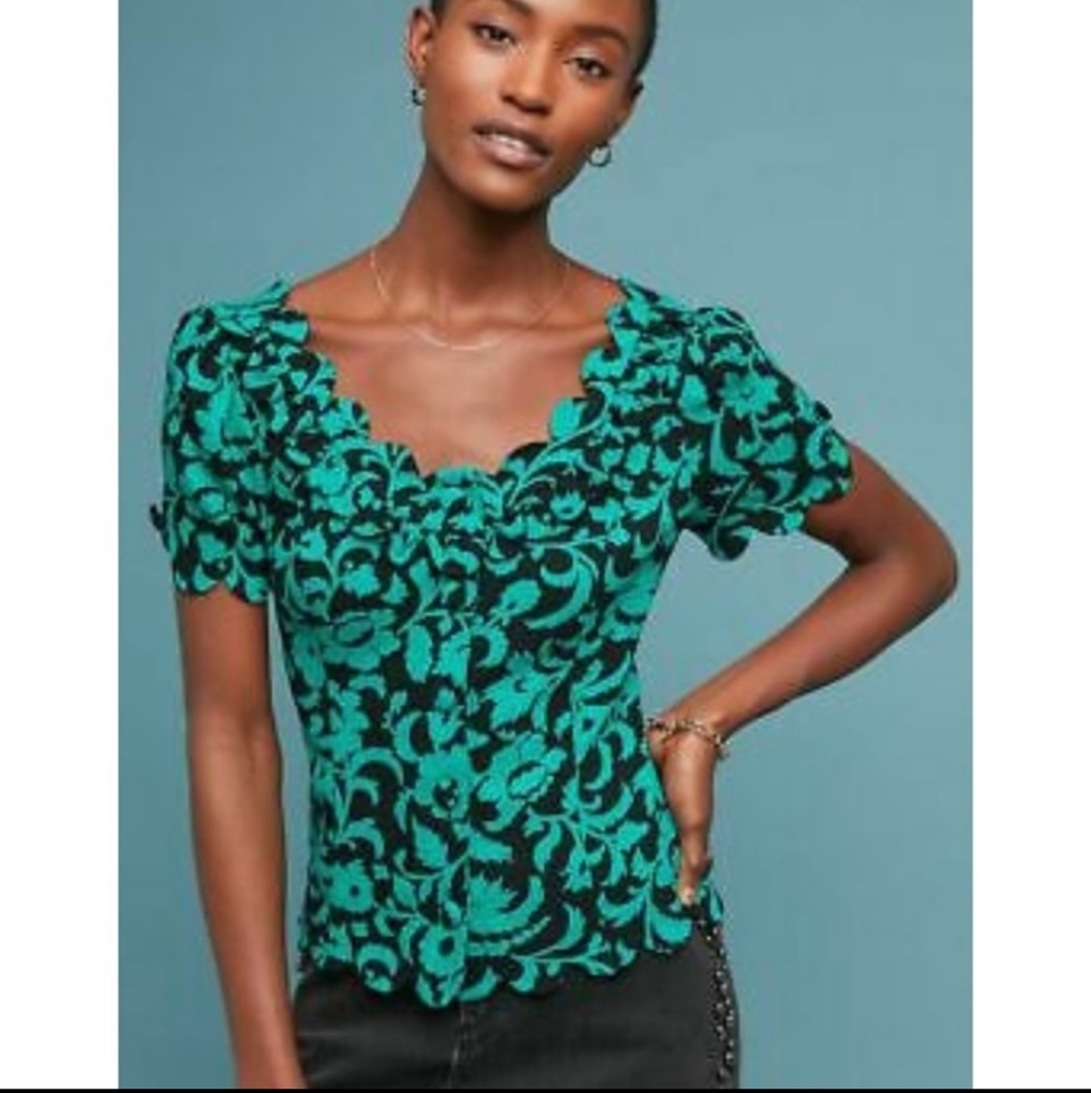 Brand new! Anthropologie / Maeve floral scallop top